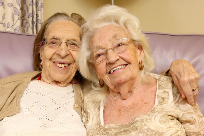 These Best Friends Of 78 Years Just Moved Into The Same Care Home & They Are Having The Best Time